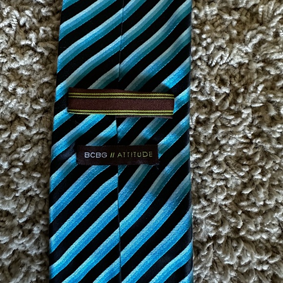 3 Ties. Various brands - Picture 3 of 7